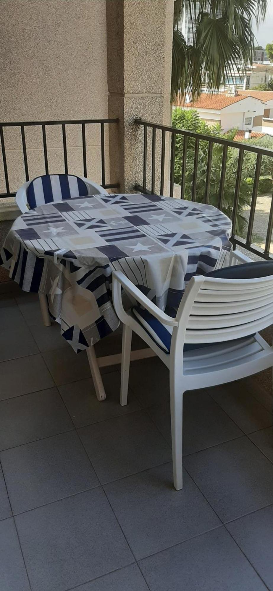 50 m de la plage! Proche du centre ville! Piscine! Vue sur mer et montagnes! Wifi! 2 vélos à disposition! Cambrils Extérieur photo