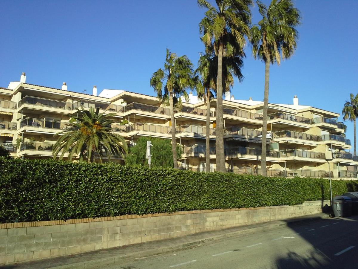 50 m de la plage! Proche du centre ville! Piscine! Vue sur mer et montagnes! Wifi! 2 vélos à disposition! Cambrils Extérieur photo